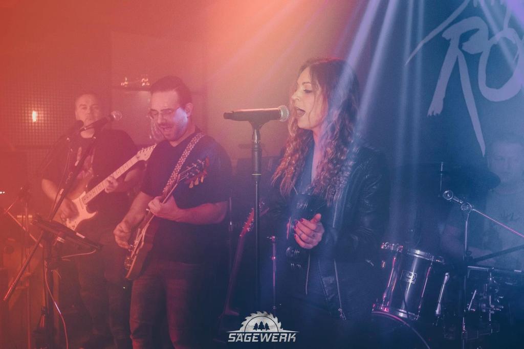 1c6382df e306 457b ad04 deb856282cf3